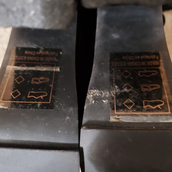 Y.R.U. - Black Ballet Bae Platforms - SIZE 6 Women’s - Picture 6 of 8